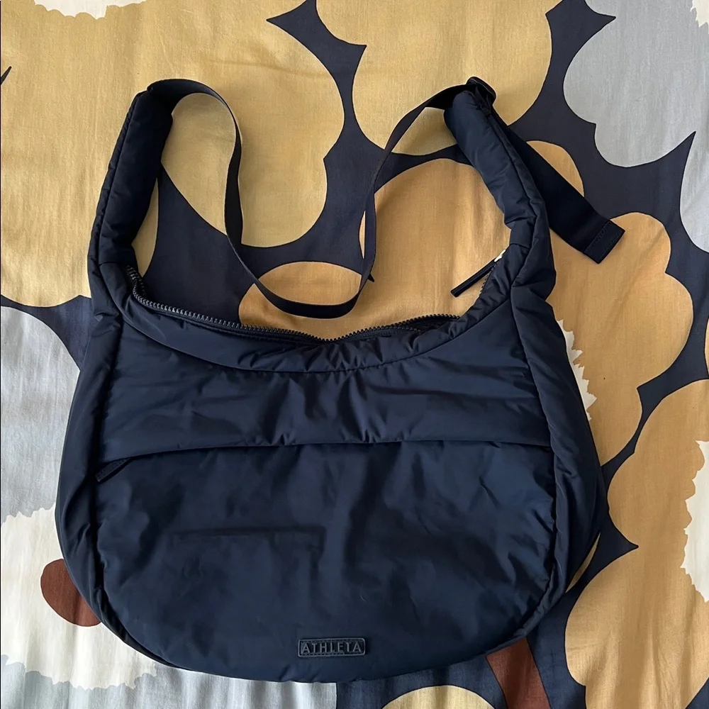 Athleta All About Medium Crossbody Hobo Bag Navy - Picture 4 of 6